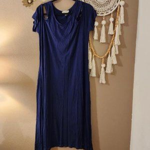 Womens short sleeved blue midi dress.